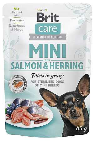Brit Care Sos İçinde Somon ve Ringa Balıklı Küçük Irk Yetişkin Kısırlaştırılmış Köpekler İçin Fileto Parçaları 85gr